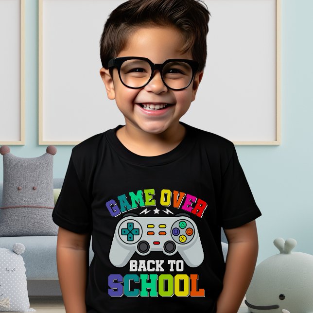Game Over Back to School – Funny Gamer  T-Shirt (Von Creator hochgeladen)