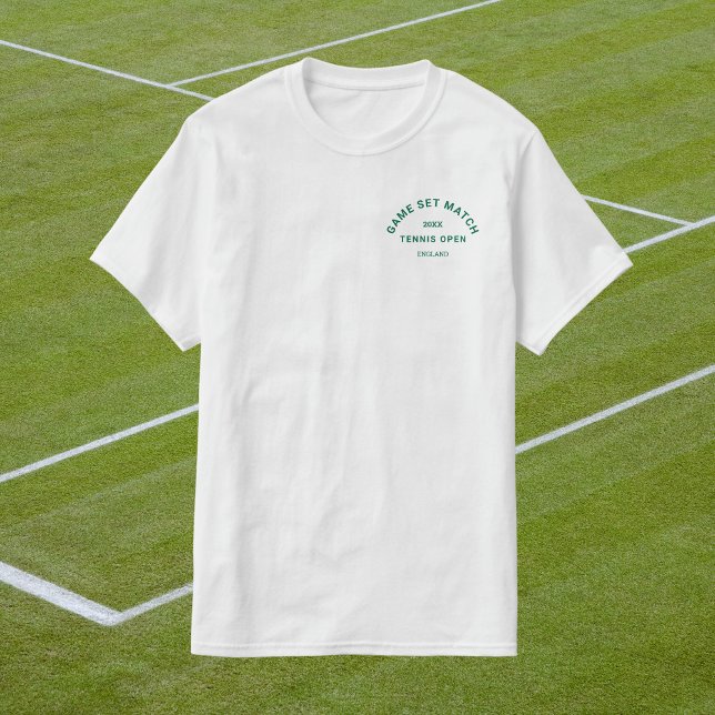 Game Set Match Green Wappen Mens Tennis Whites T-Shirt (Von Creator hochgeladen)