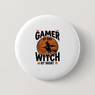Gamer bei Tag, Hexe bei Nacht, Vintage-Gaming-Desi Button
