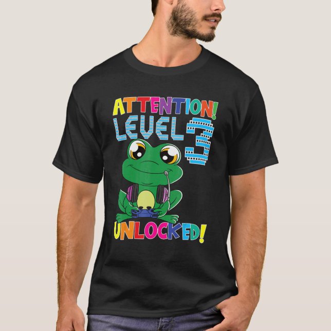 Gamer Frog Boy Achtung Stufe 3 Entsperrtes Gaming  T-Shirt (Vorderseite)