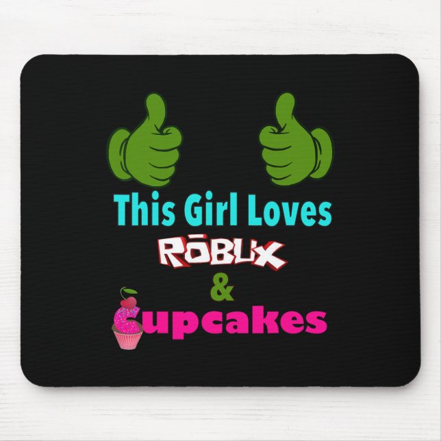 Gamer Girl Design Saying This Girl Loves Robux And Mousepad (Vorne)