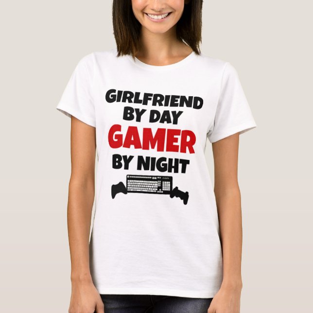Gamer Girlfriend T-Shirt (Vorderseite)