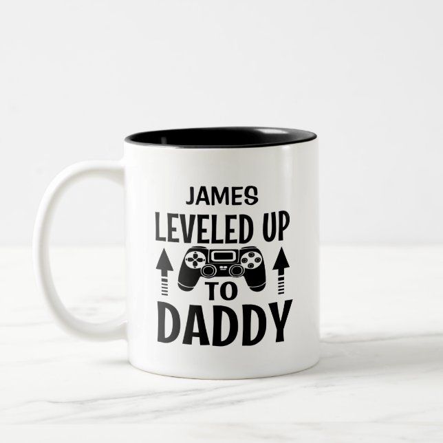 Gamer hat bis zu Daddy Personalisierten Namen Zweifarbige Tasse (Links)