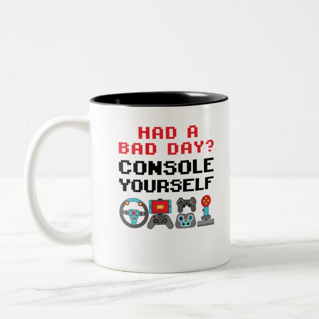 Gaming Console Funny Pub Gamer Video Games Player Zweifarbige Tasse (Links)