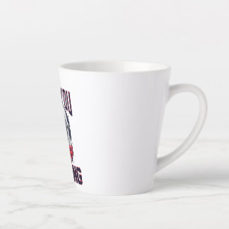 Gaming-Design mit Headset Milchtasse