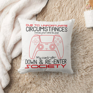 Gaming-Enthusiasten legt meinen Controller lustig Kissen
