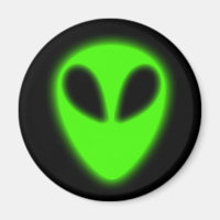 Gaming Green Alien Magnet