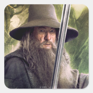 Gandalf With Staff And Sword Quadratischer Aufkleber