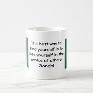 Gandhi-inspirierendes Zitat zur Selbsthilfe Tasse