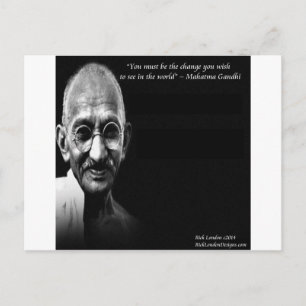 Gandhi ist das Zitat zur Veränderung der Weisheit Postkarte