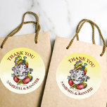 Ganesha Indian Gastgeschenk Hochzeit vielen Dank Runder Aufkleber<br><div class="desc">Ganesha indische Gastgeschenk Hochzeit danke Ihnen Aufkleber. Gelber Hintergrund niedlich Ganesha Maroon Schriftart</div>