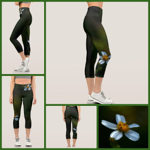 Gänseblümchen auf dunkelgrüner floraler Optik Capri Leggings
