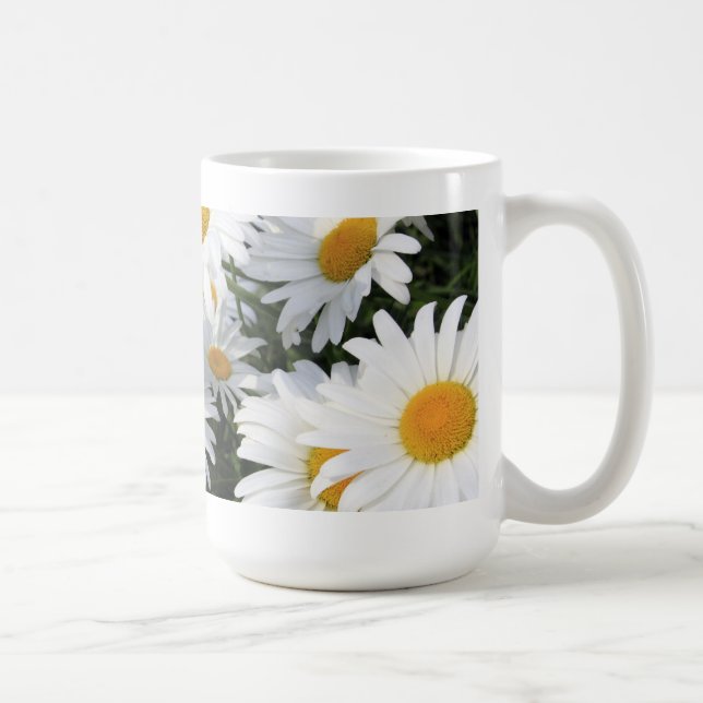 Gänseblümchen-Blumen, die weiß wachsen Kaffeetasse (Rechts)
