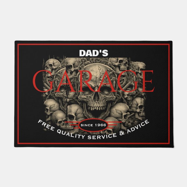 Garage Any Name Always Open Skulls Black Red Fußmatte (Vorderseite)