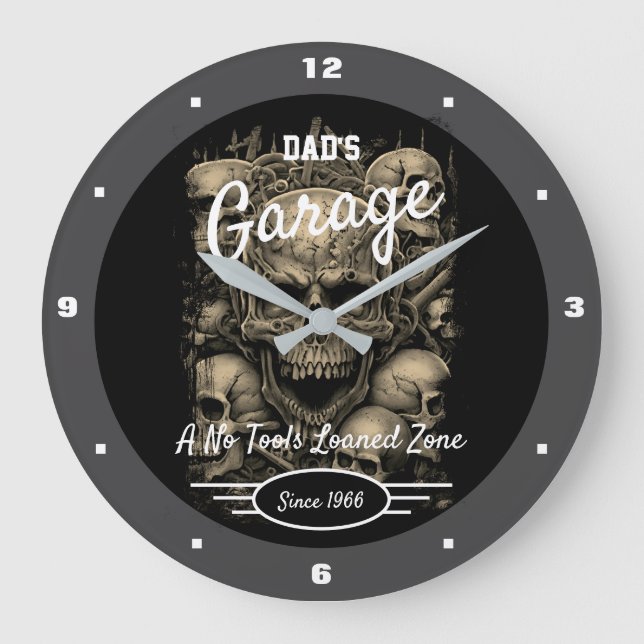 Garage Vater oder irgendein Name Skulls Schwarz Gr Große Wanduhr (Vorderseite)