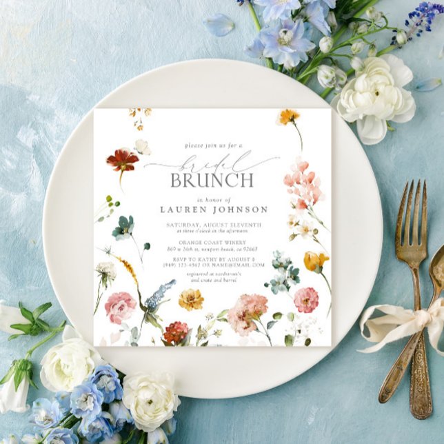 Garden Blume Einladung (Easily personalize this garden floral bridal brunch invitation for the perfect celebration!)