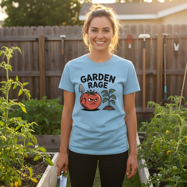 Garden Rage – Angry Tomato Gardening Design T-Shirt (Von Creator hochgeladen)
