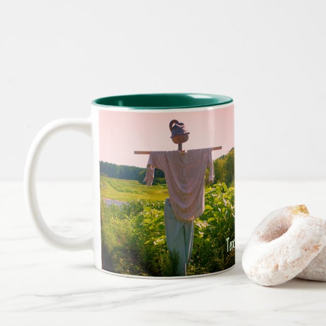 Garden Scarecrow Natur Personalisiert Zweifarbige Tasse (Mit Donut)