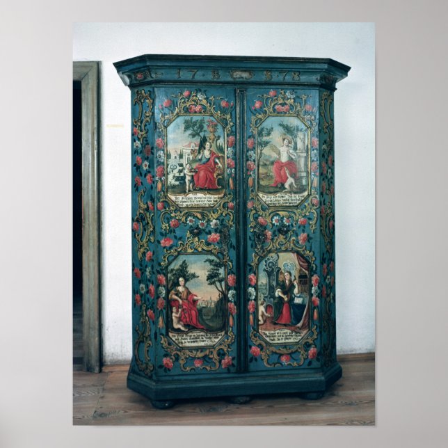 Garderobe mit Szenen der vier Poster (Vorne)