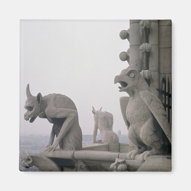 Gargoyles auf der Balustrade der Grande Magnet (Vorne)