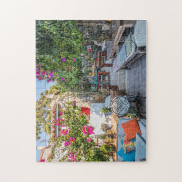 Garten eines Restaurants in Alacati, Izmir, Türkei Puzzle