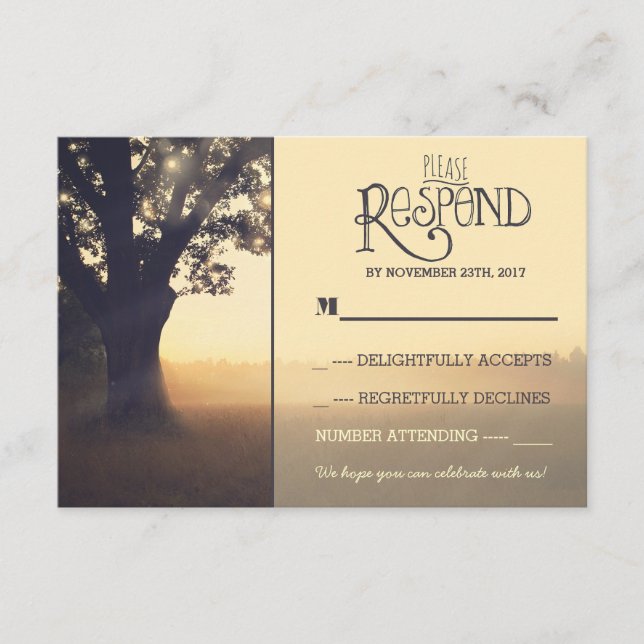 Garten Lichter Baum rustikale Hochzeit RSVP Karte (Vorderseite)
