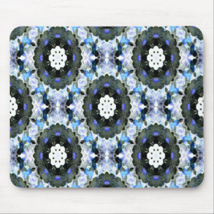 Garten mit blauen Spitzen.... Mousepad