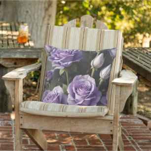 Garten mit lila Rose Kissen