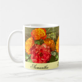 Garten mit orangefarbenen und roten Blumen Kaffeetasse