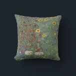 Garten mit Sonnenblumen von Gustav Klimt Kissen<br><div class="desc">Bringen Sie die Schönheit von Gustav Klimts berühmtem Gemälde in Ihre Zuhause mit unserem Bauerngarten mit Sonnenblumenkissen. Dieses Kissen mit atemberaubenden Details und lebhaften Farben ist die perfekte Ergänzung zu jedem Wohnraum. Der hochwertige Druck erfasst das Wesen des Kunstwerks und das Design wird jedem Raum eine Touch der Eleganz verleihen....</div>