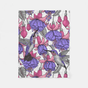 Garten von Hummingvogel, melrose und rosa Fleecedecke