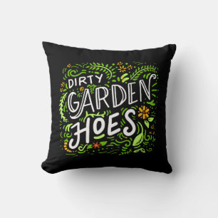 Gartenarbeit - Schmutzige Gartenhacken. Kissen