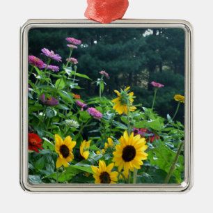 Gartenblick - Sonnenblumen, Gänseblumen, Kosmos Ornament Aus Metall