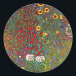 Gartengarten Gustav Klimt mit Aufklebern für Sonne Runder Aufkleber<br><div class="desc">Der Bauerngarten Gustav Klimt mit Sonnenblumenaufklebern. Ölmalerei auf Leinwand von 1905-06. Obwohl Klimt für seine goldene Periode, die klassische Werke wie The Kiss und Portrait von Adele Bloch Bauer produzierte, am meisten geschätzt wird, produzierte der Künstler auch einige unglaublich charmante Landschaftsmalereien. Die Gartenfarm mit Sonnenblumen verfügt über einen blühenden Sommergarten...</div>
