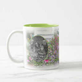 Gartengartenmalerei im Garten hinzufügen Foto Zweifarbige Tasse