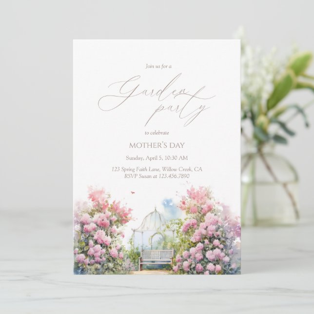 Gartenparty Blumengazebo Eleganter Muttertag Einladung (Stehend Vorderseite)