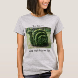 Gärtner behalten ihr Büsche sauberes T-Shirt