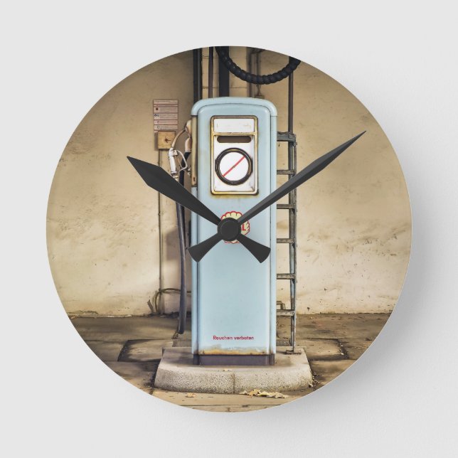 Gaspumpe Runde Wanduhr (Vorderseite)