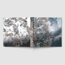 Gästebuch mit lokalen Blumen