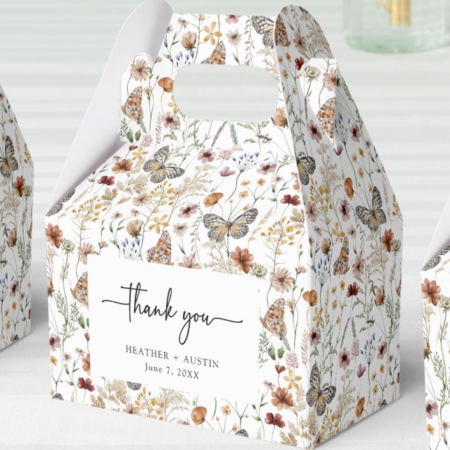 Gastgeschenk Hochzeit White Boho Geschenkschachtel (White Floral Boho Wedding Thank You Favor Box by Painted Paperie
)