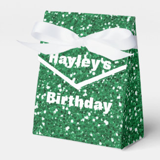 Gastgeschenk mit einem grünen Glitzer Geschenkschachtel