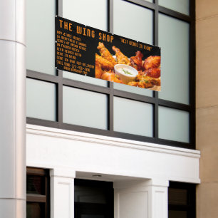 Gastronomie mit leckeren Hähnchenflügeln im großen Banner