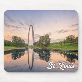 Gateway Arch, St. Louis, Missouri, USA Mousepad