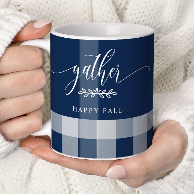 Gather Happy Fall Navy & White Buffalo Karo Kaffeetasse (Von Creator hochgeladen)