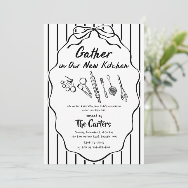 Gather in Our New Kitchen Housewarming Einladung (Stehend Vorderseite)