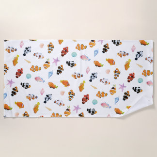 Gathering of Clownfish | Ocean Art Design Strandtuch