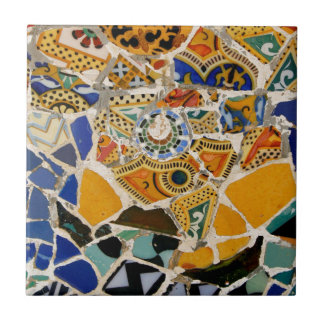 Gaudi Fliese