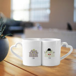 Gay Couple Coffee Tasse Set<br><div class="desc">Spaß,  modernes Retro,  einzigartig,  Mr. und Mr. Tasse Set für homosexuelle Liebe Ehepaar,  mit Herzen und individuellen Namen auf der Rückseite.</div>