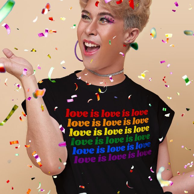 Gay LGBT Rainbow Pride Flag Liebe Liebe T-Shirt (In Situ)