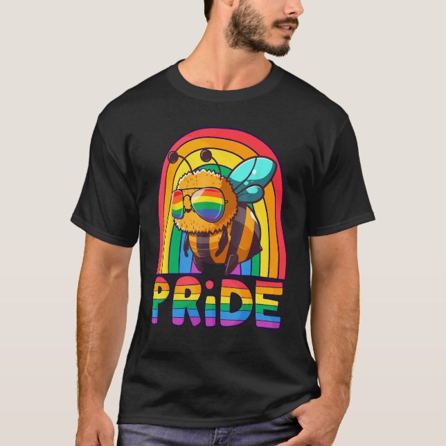 Gay Pride Bee LGBT Cute Bee Rainbow LGBT Gay Ally  T-Shirt (Vorderseite)